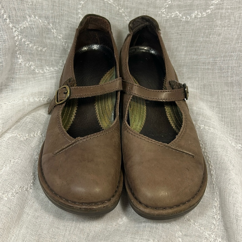 Dansko leather mary-janes